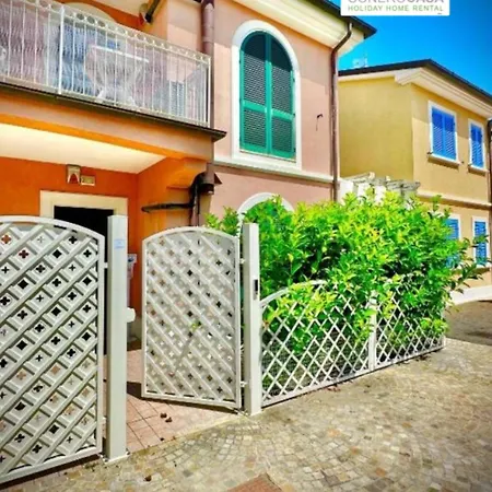 Conero Casa - Di Numana In Piazzale Tremiti 7 Con Parcheggio Esclusivo * 마르첼리