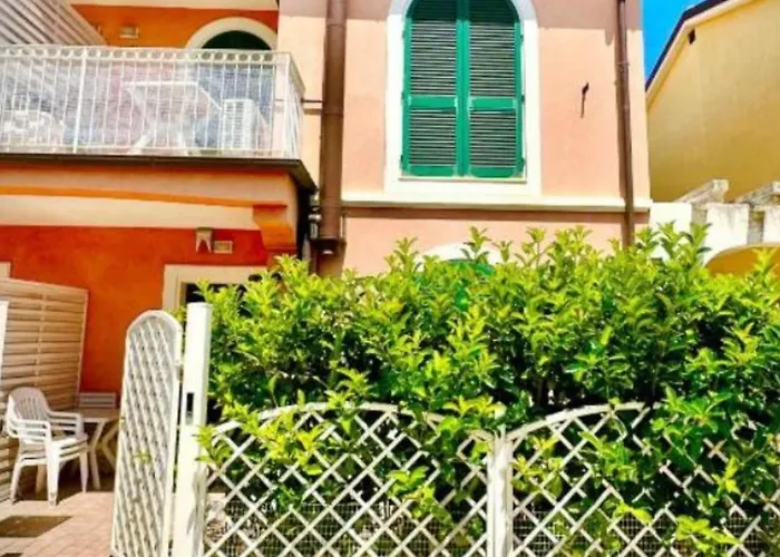 Conero Casa - Di Numana In Piazzale Tremiti 7 Con Parcheggio Esclusivo